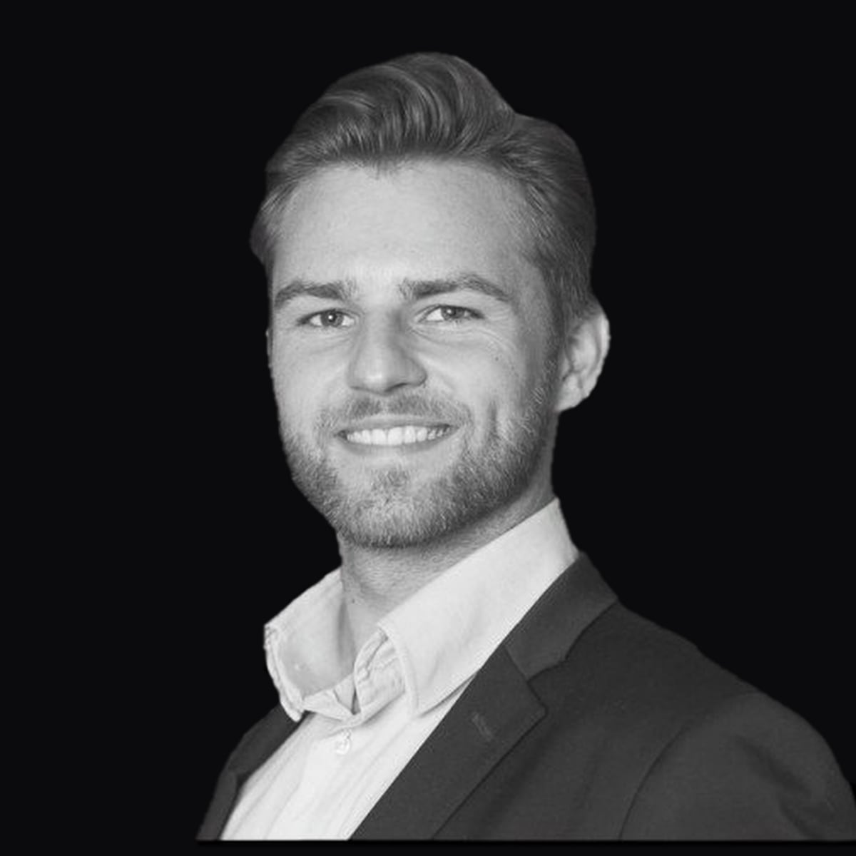Portrait of Kim Olsen, Claude consultant and AI software builder in Copenhagen